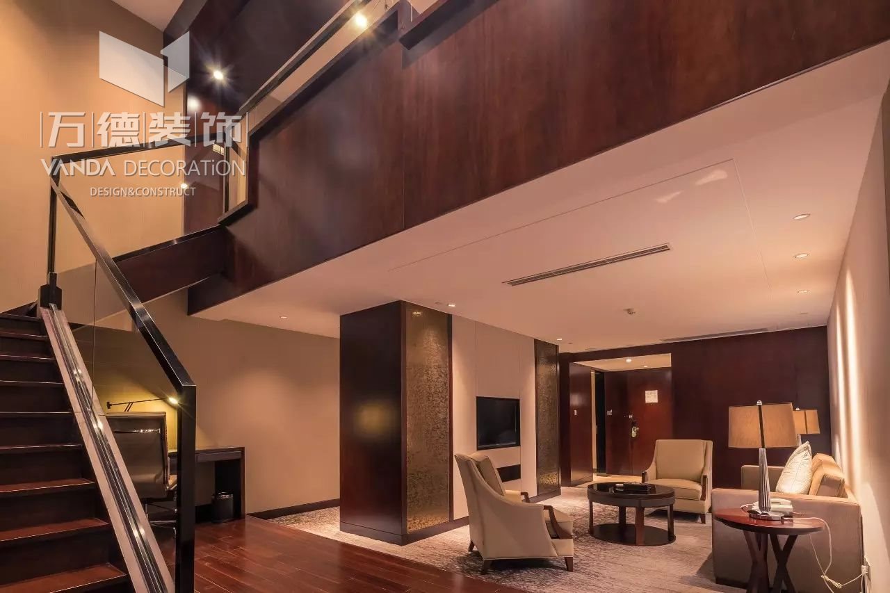 1534728181115001339.jpg 1534728181115001339.jpg